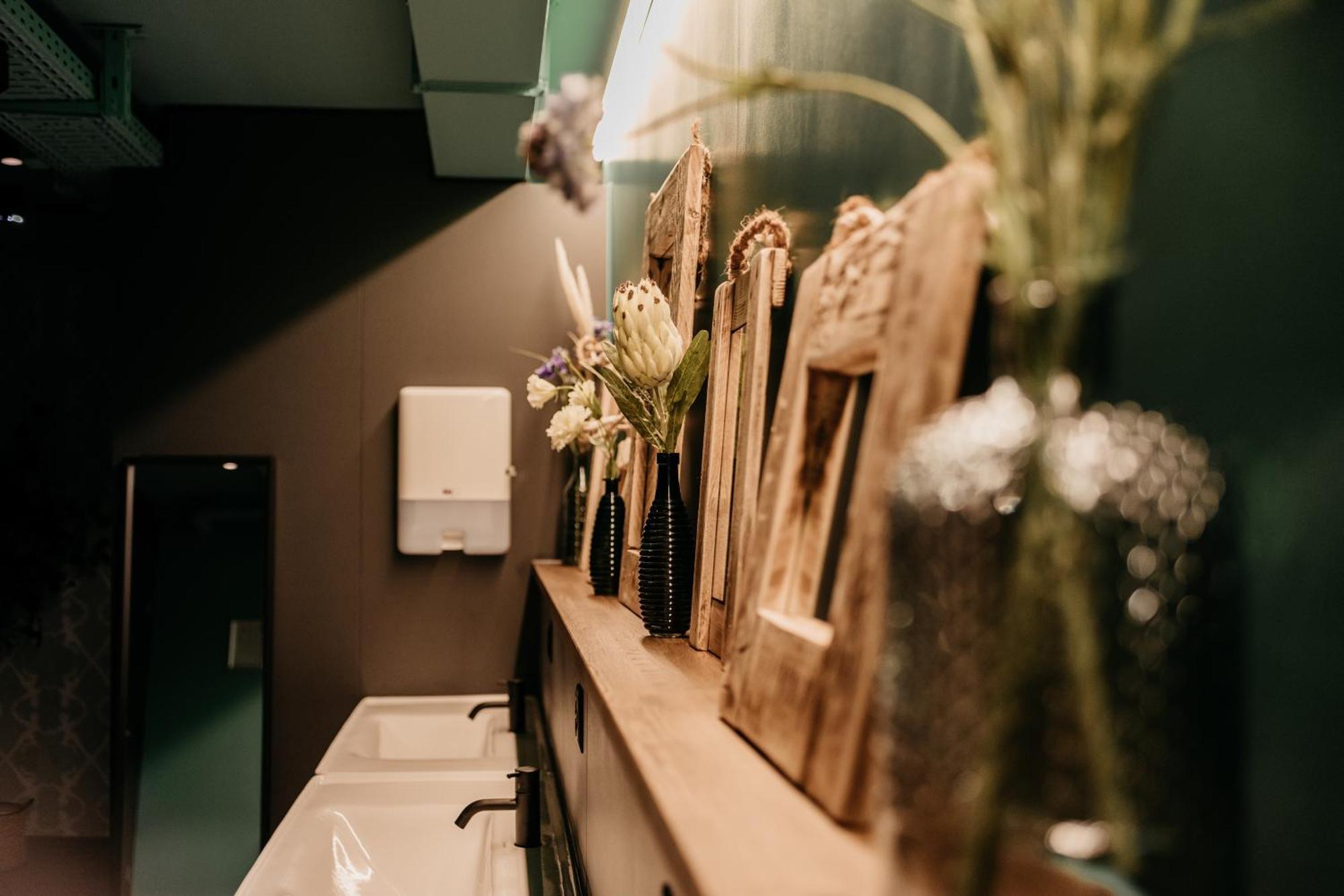 Capsule Hotel - Lucerne Old Town Εξωτερικό φωτογραφία
