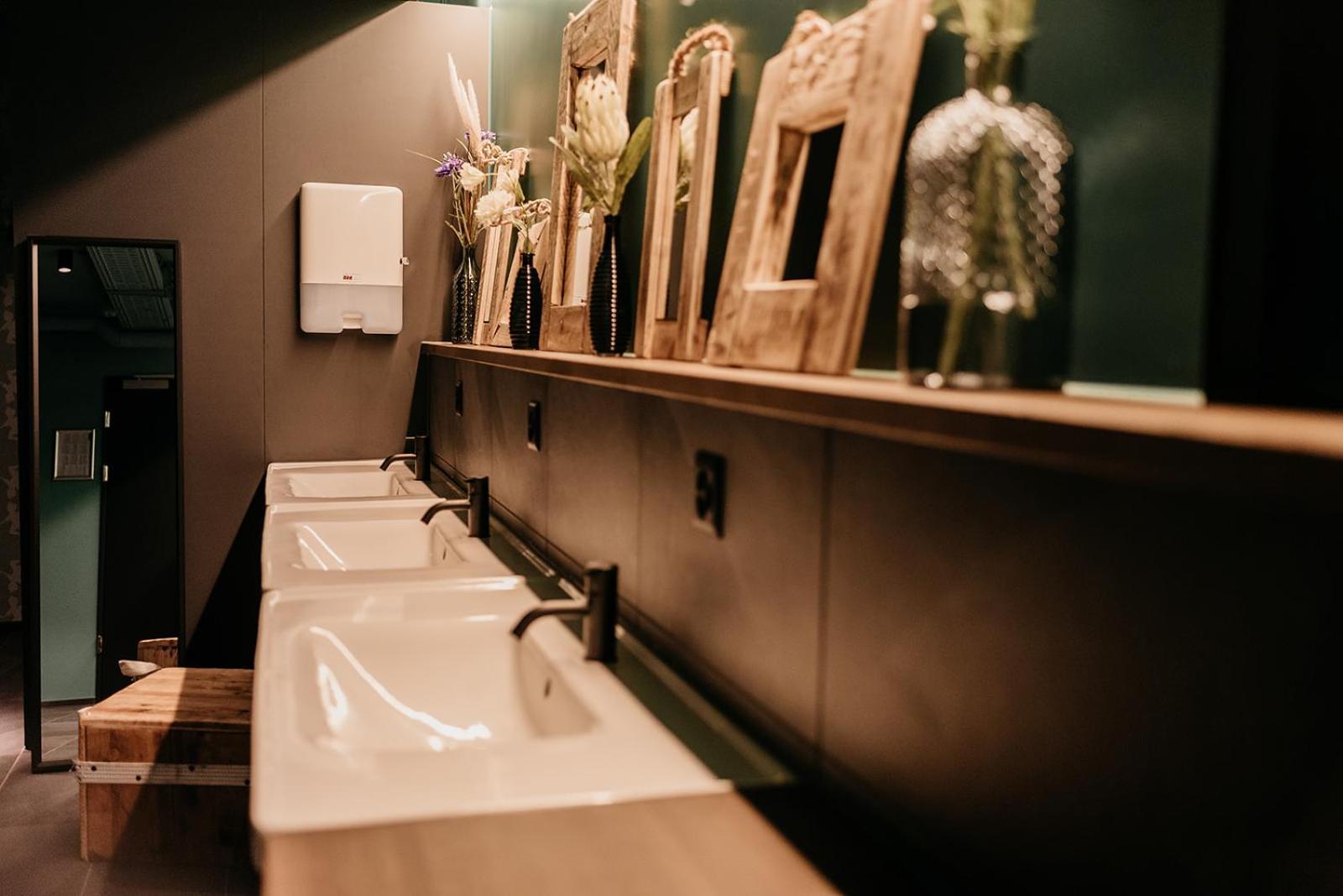 Capsule Hotel - Lucerne Old Town Εξωτερικό φωτογραφία